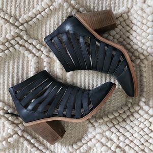 🪻[3 for 20$] Hinge Cut-Out Booties